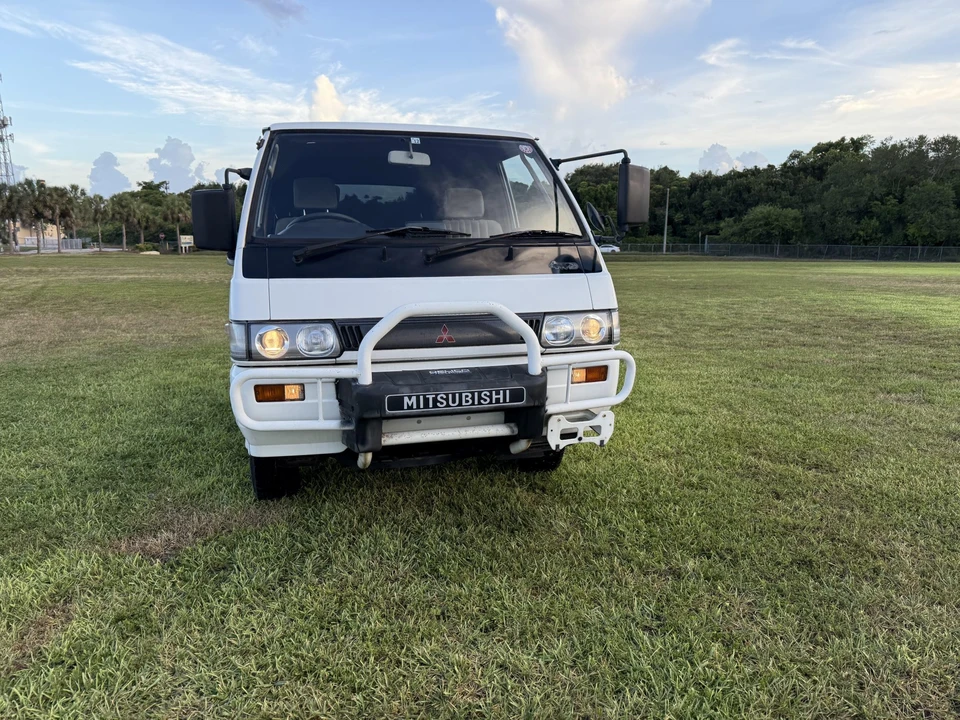 1990 Mitsubishi Delica 3rd Gen - Image 12 of 31