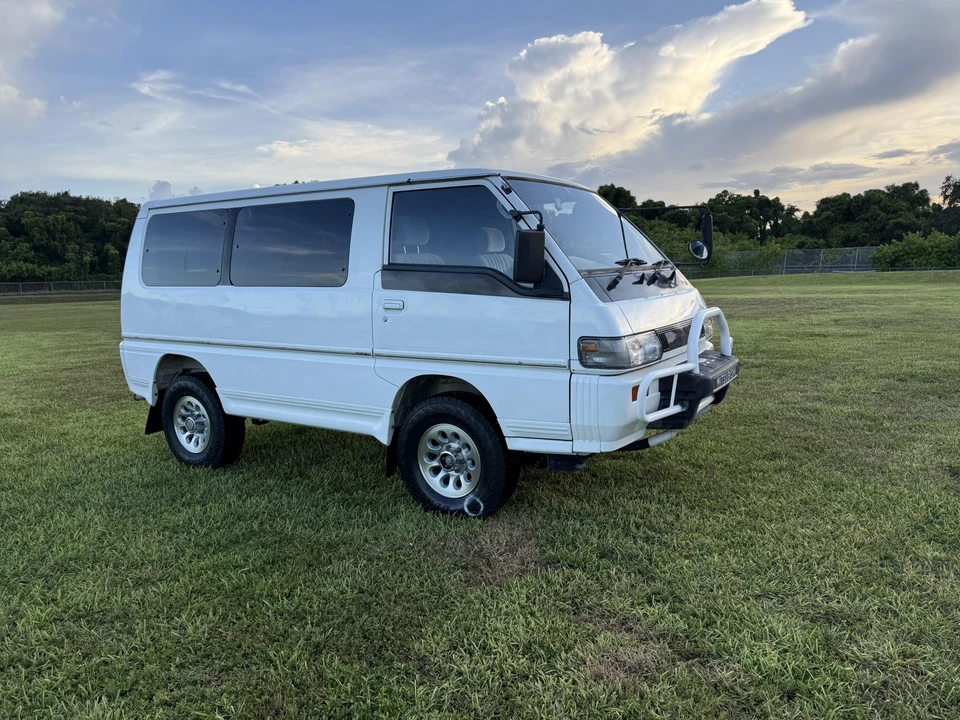 1990 Mitsubishi Delica 3rd Gen - Image 24 of 31