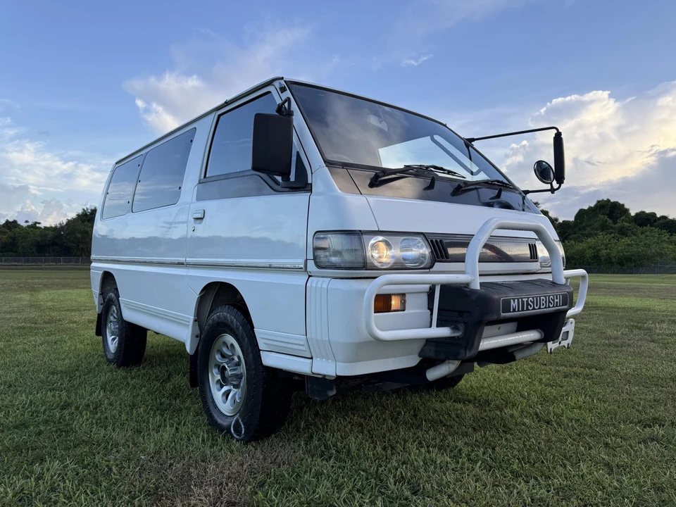 1990 Mitsubishi Delica 3rd Gen - Image 18 of 31