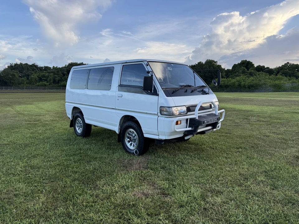 1990 Mitsubishi Delica 3rd Gen - Image 20 of 31