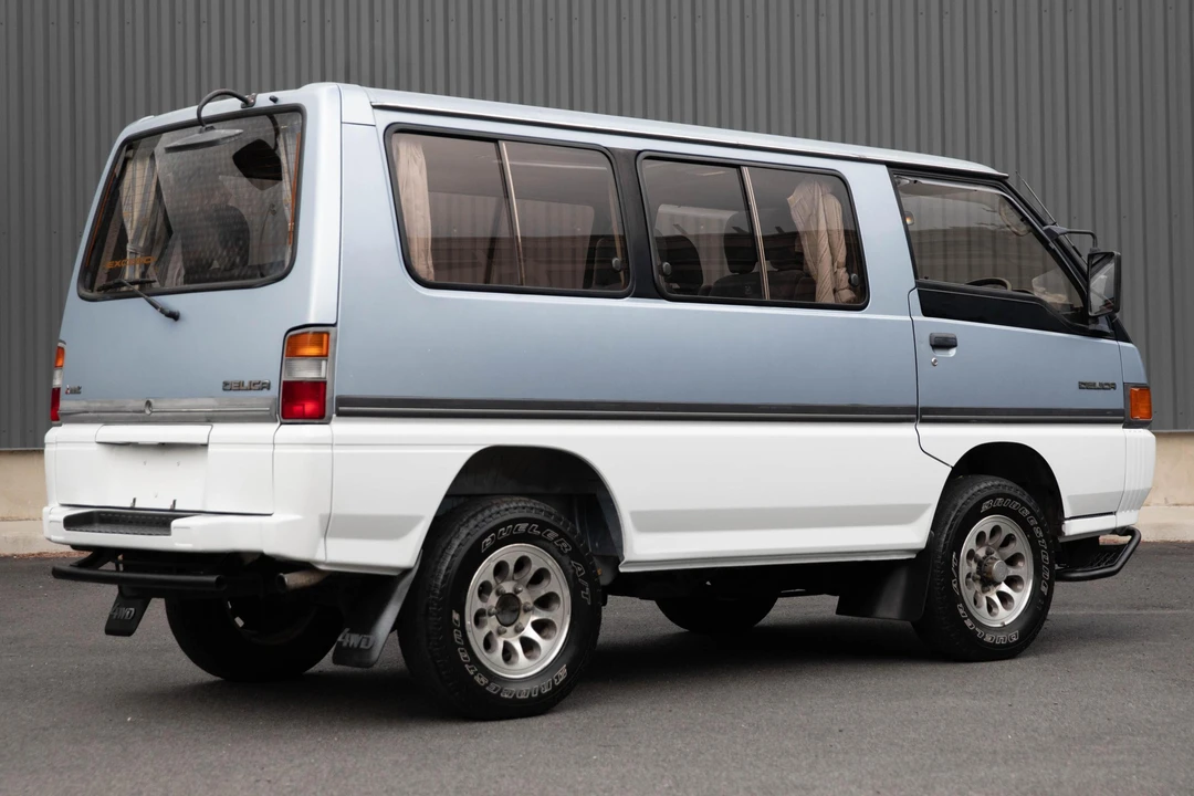 1990 Mitsubishi Delica 3rd Gen - Image 4 of 31