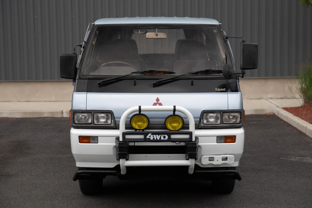 1990 Mitsubishi Delica 3rd Gen - Image 2 of 31