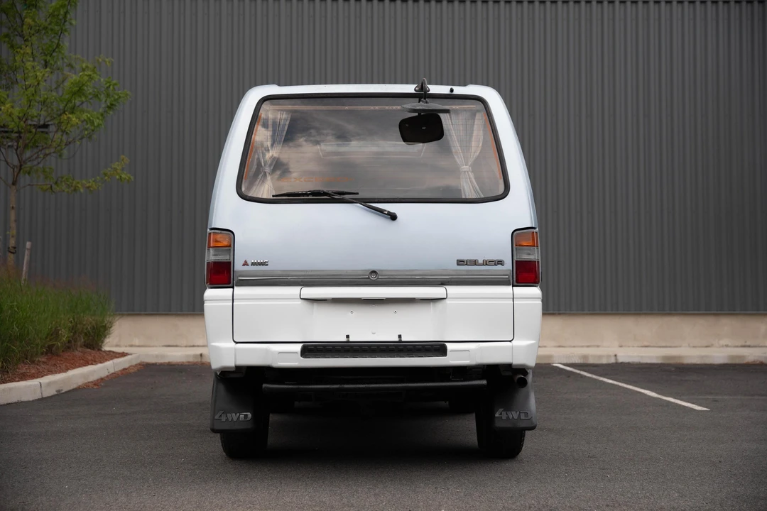 1990 Mitsubishi Delica 3rd Gen - Image 15 of 31