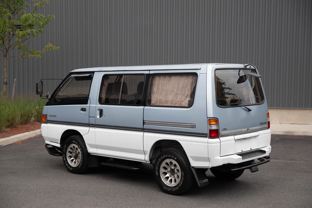 1990 Mitsubishi Delica 3rd Gen - Image 13 of 31