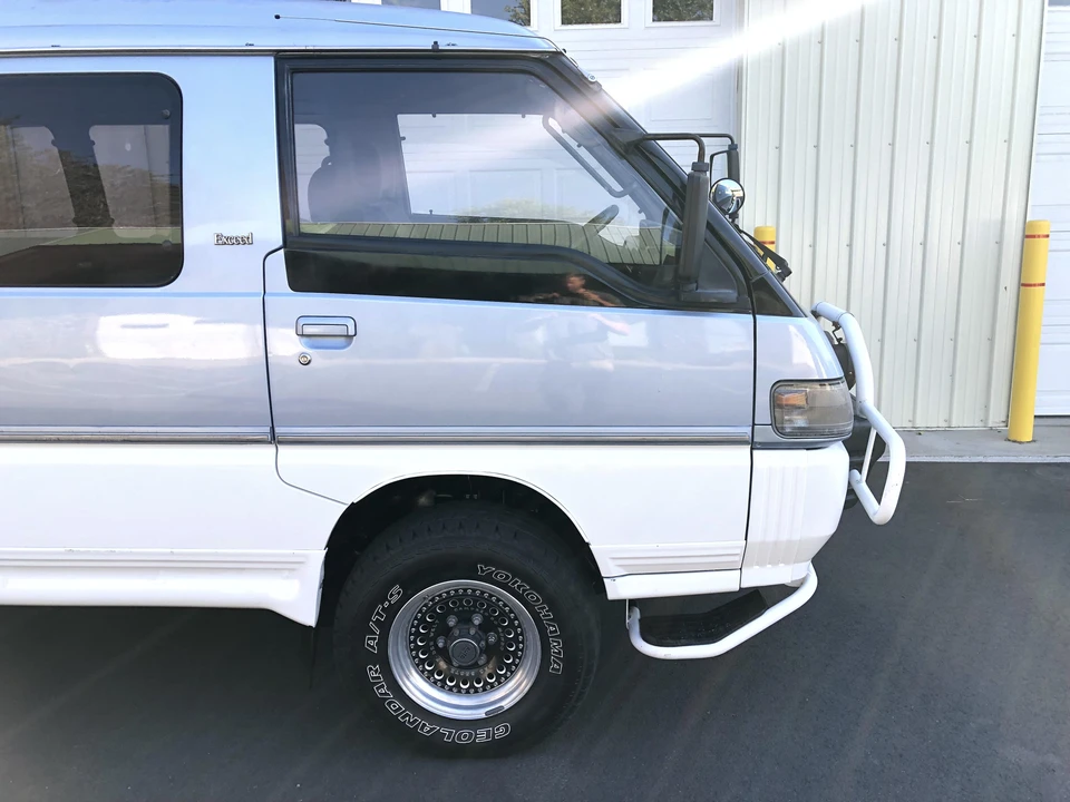 1990 Mitsubishi Delica 2nd Gen - Image 21 of 31