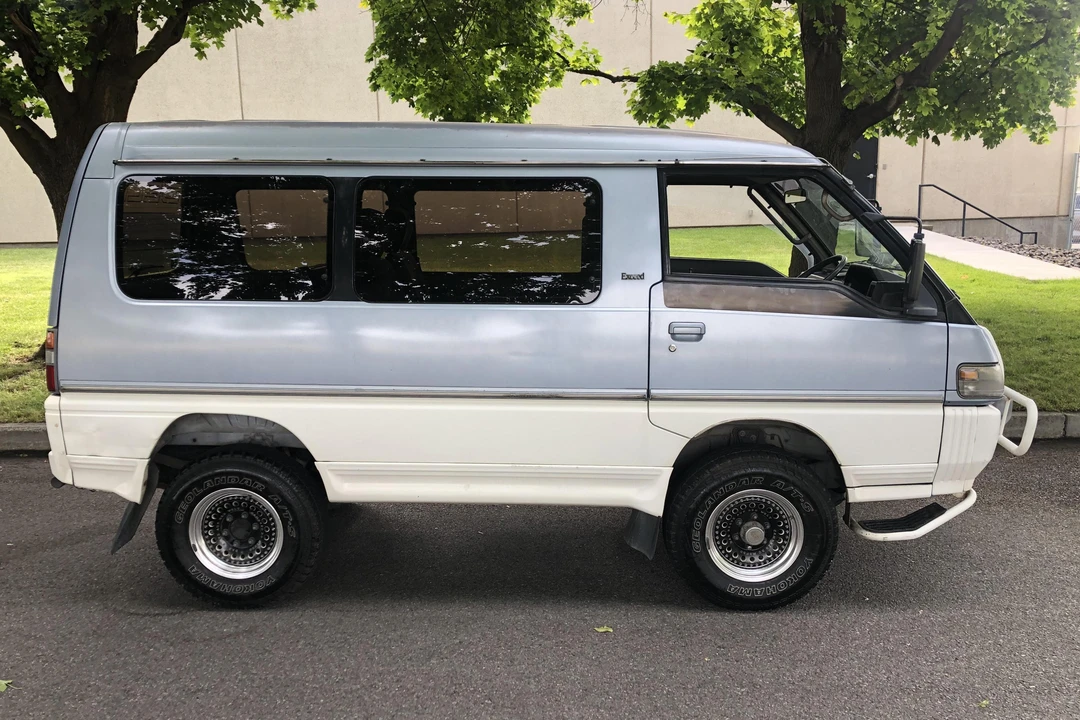 1990 Mitsubishi Delica 2nd Gen - Image 3 of 31