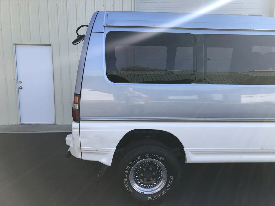 1990 Mitsubishi Delica 2nd Gen - Image 18 of 31