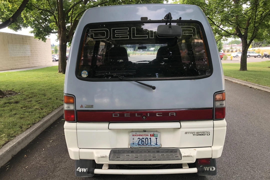 1990 Mitsubishi Delica 2nd Gen - Image 5 of 31
