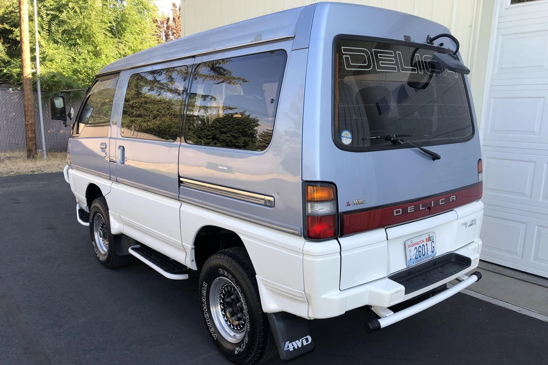 1990 Mitsubishi Delica 2nd Gen - Image 4 of 31
