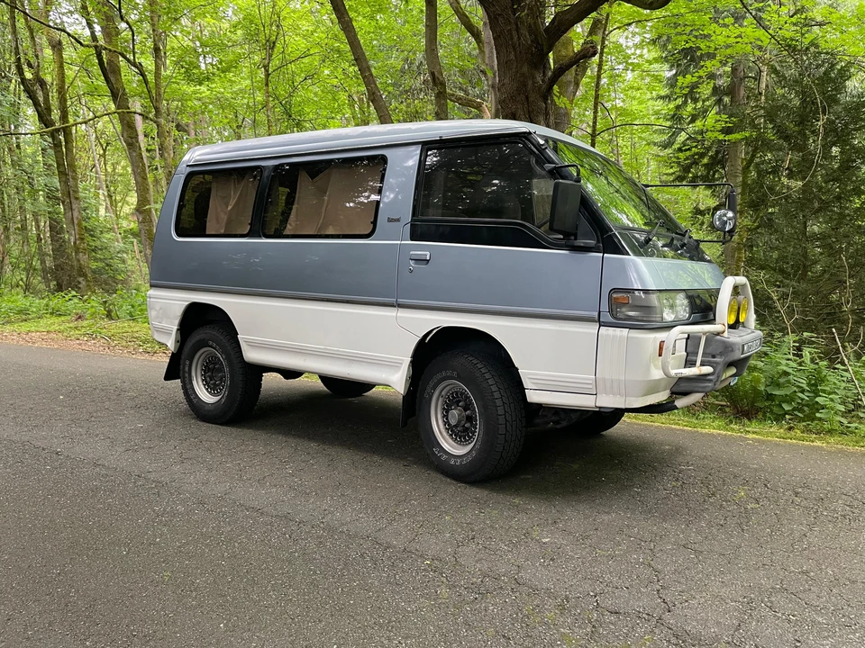 1990 Mitsubishi Delica 2nd Gen - Image 10 of 31