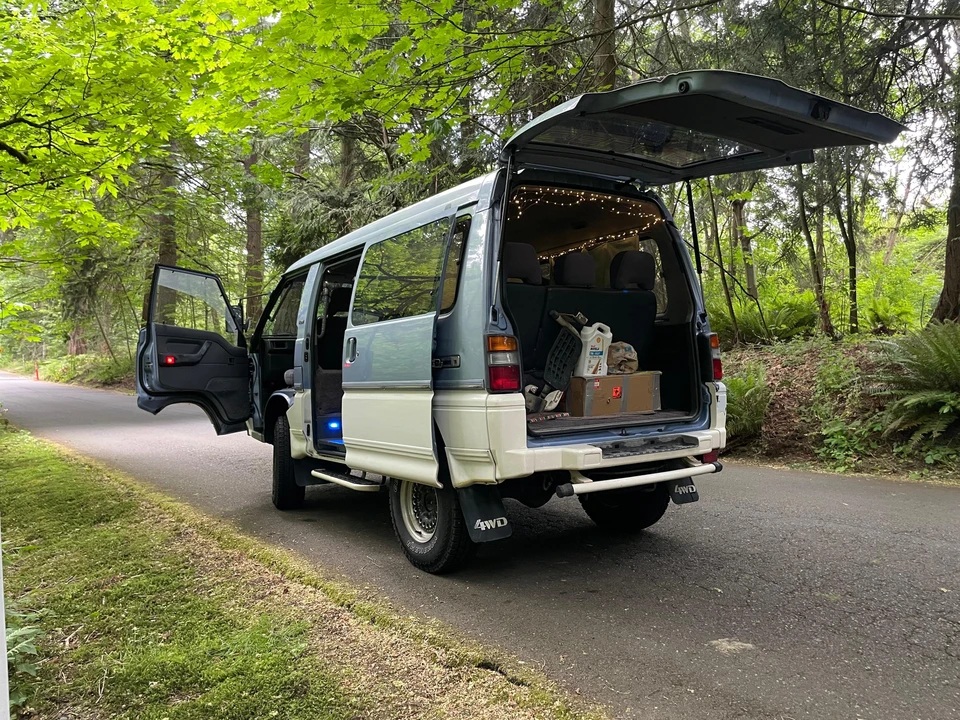 1990 Mitsubishi Delica 2nd Gen - Image 28 of 31