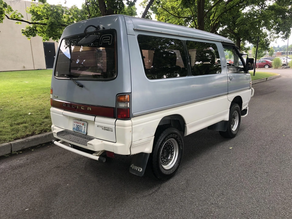 1990 Mitsubishi Delica 2nd Gen - Image 10 of 31