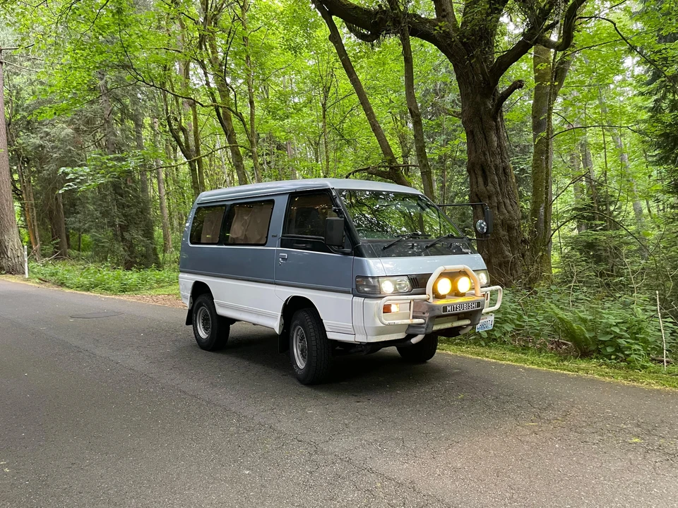 1990 Mitsubishi Delica 2nd Gen - Image 11 of 31