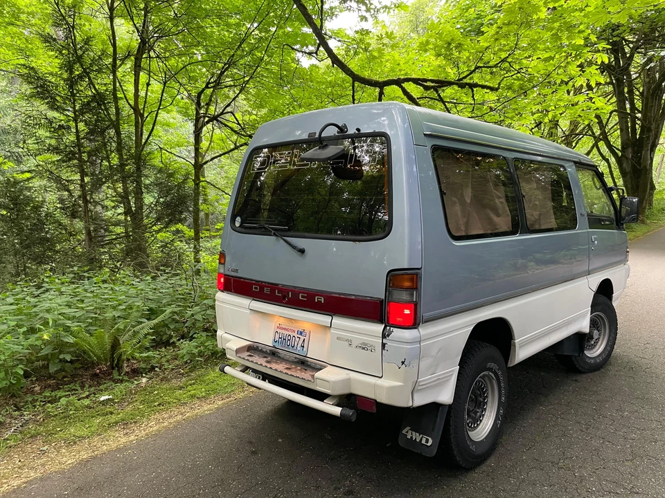 1990 Mitsubishi Delica 2nd Gen - Image 9 of 31