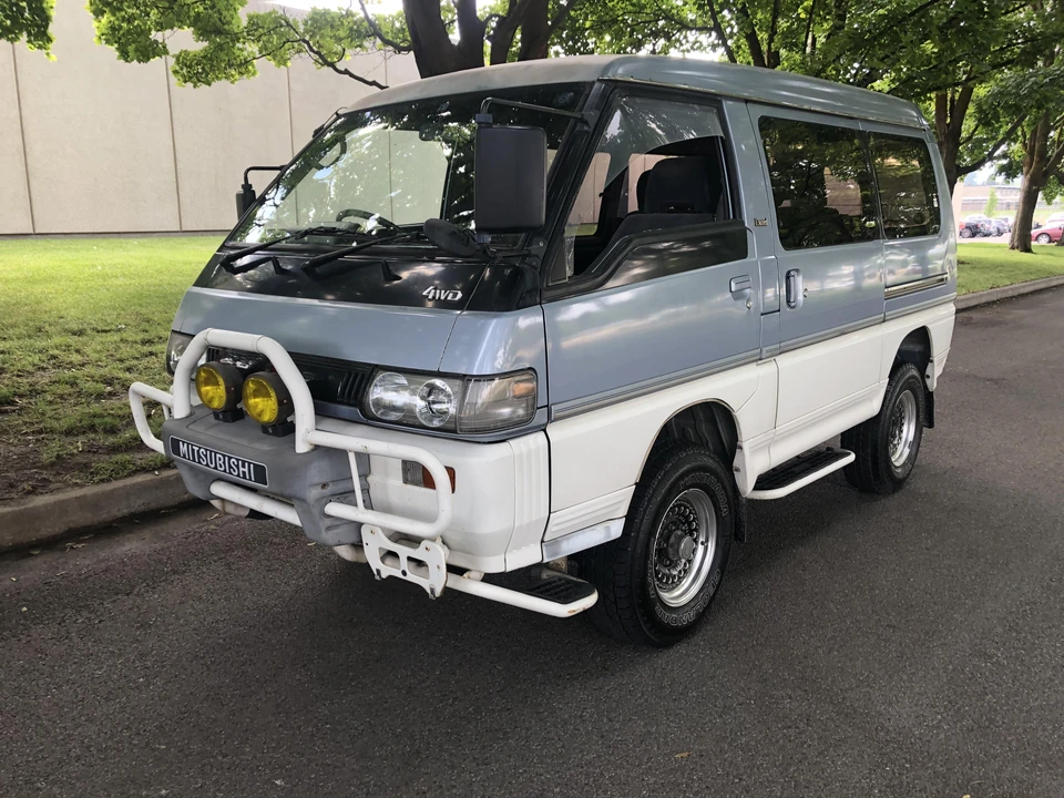 1990 Mitsubishi Delica 2nd Gen - Image 7 of 31