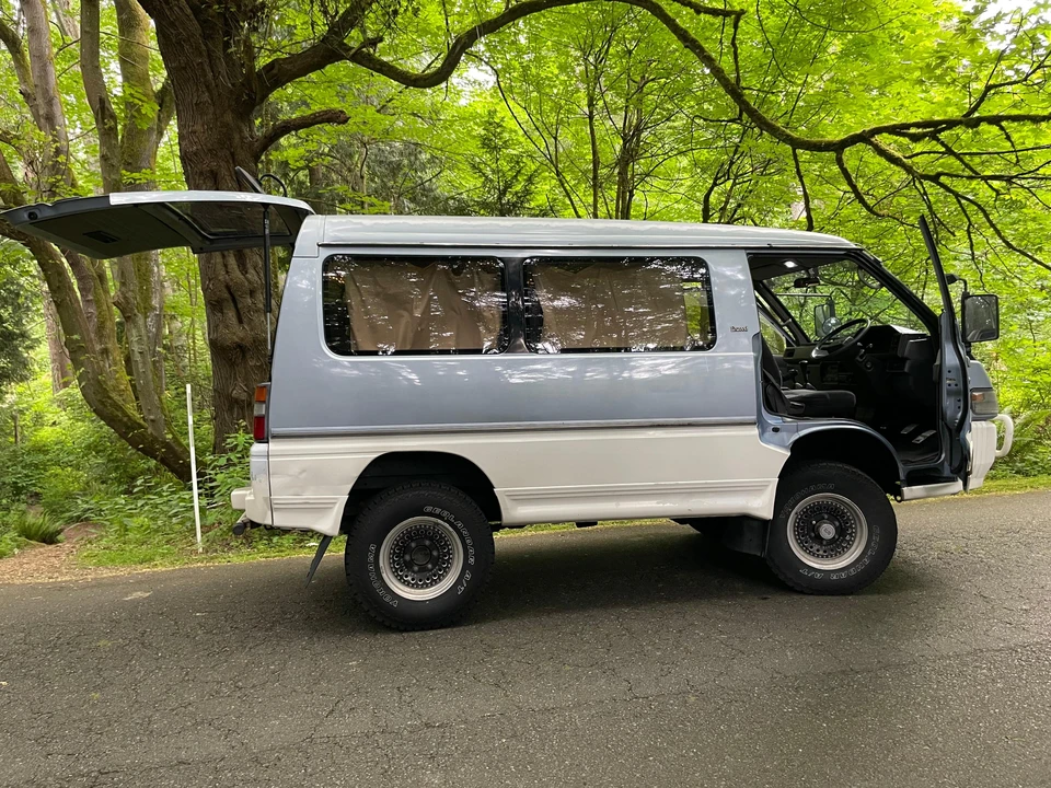 1990 Mitsubishi Delica 2nd Gen - Image 27 of 31