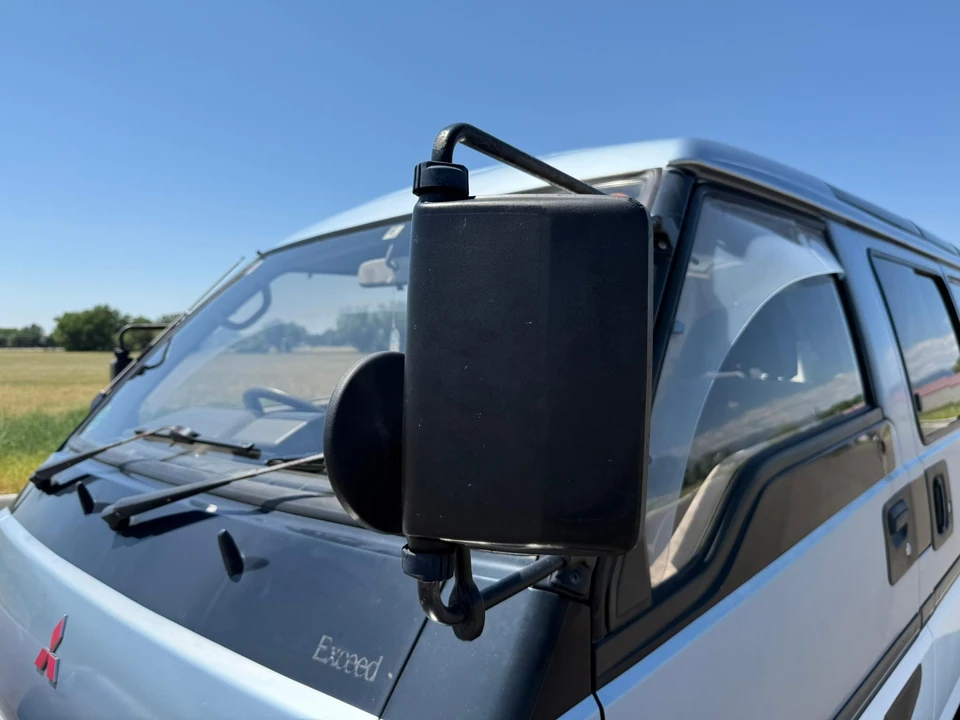 1990 Mitsubishi Delica 2nd Gen - Image 13 of 31