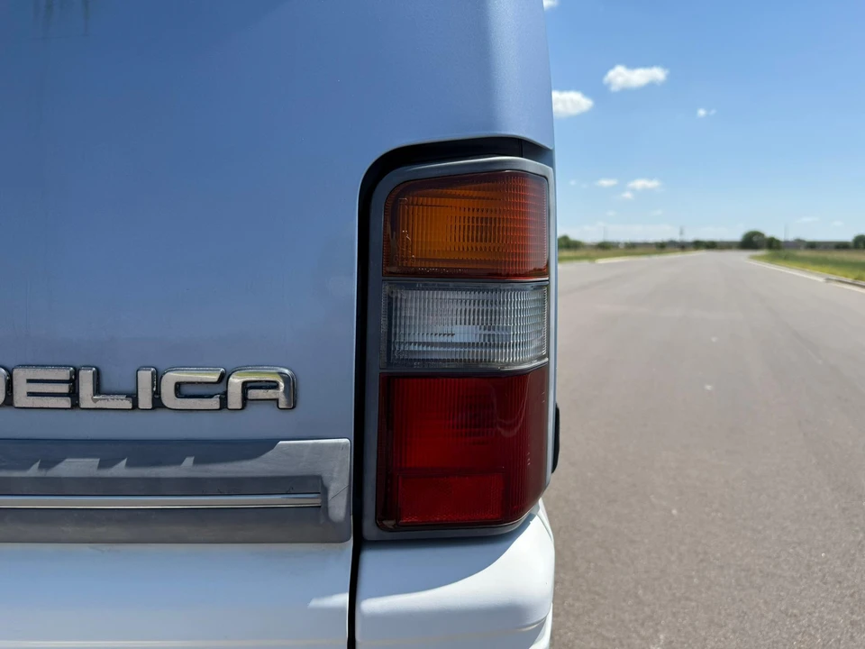 1990 Mitsubishi Delica 2nd Gen - Image 26 of 31