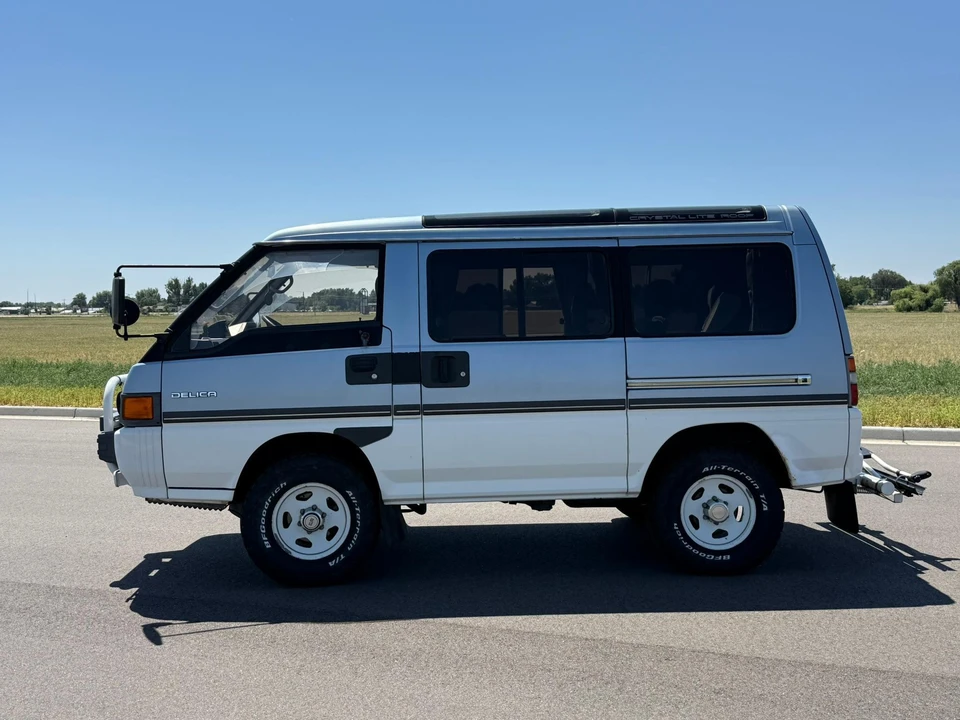 1990 Mitsubishi Delica 2nd Gen - Image 7 of 31