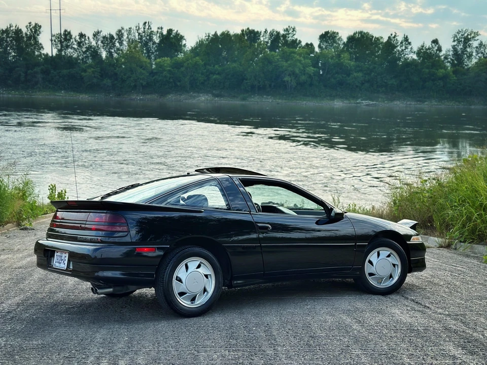 1990 Mitsubishi Eclipse 1st Gen - Image 18 of 31