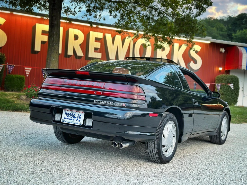 1990 Mitsubishi Eclipse 1st Gen - Image 24 of 31