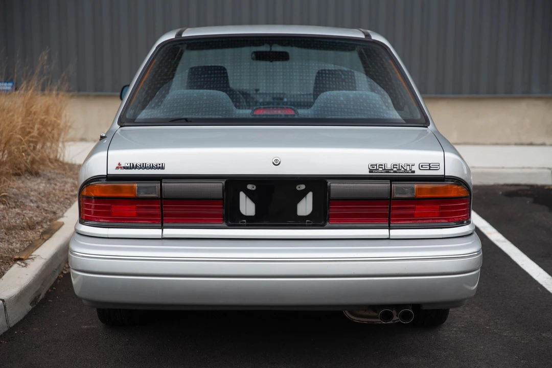 1990 Mitsubishi Galant 6th Gen - Image 5 of 31
