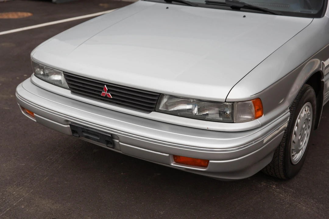 1990 Mitsubishi Galant 6th Gen - Image 19 of 31