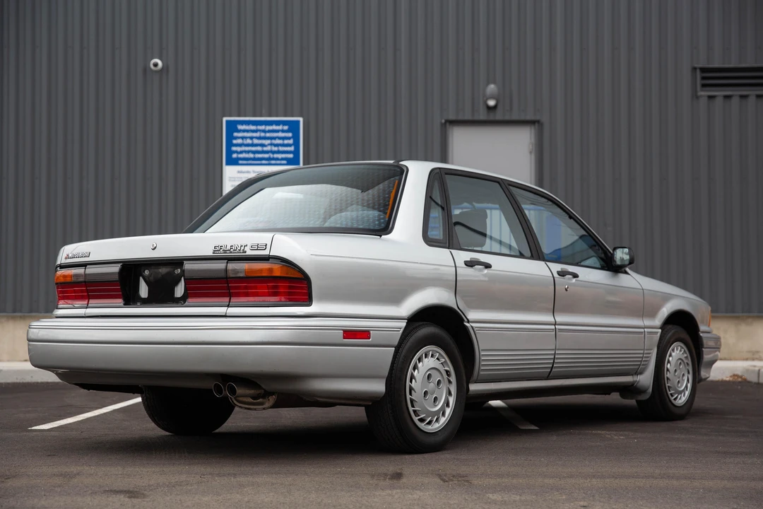 1990 Mitsubishi Galant 6th Gen - Image 13 of 31