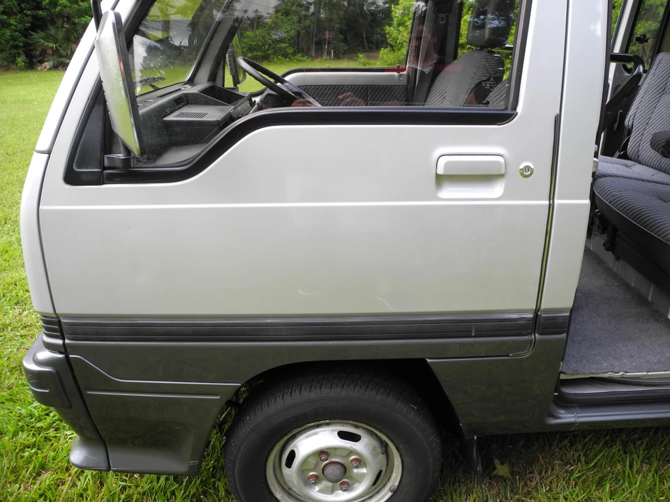 1990 Mitsubishi Minicab 4th Gen - Image 22 of 31