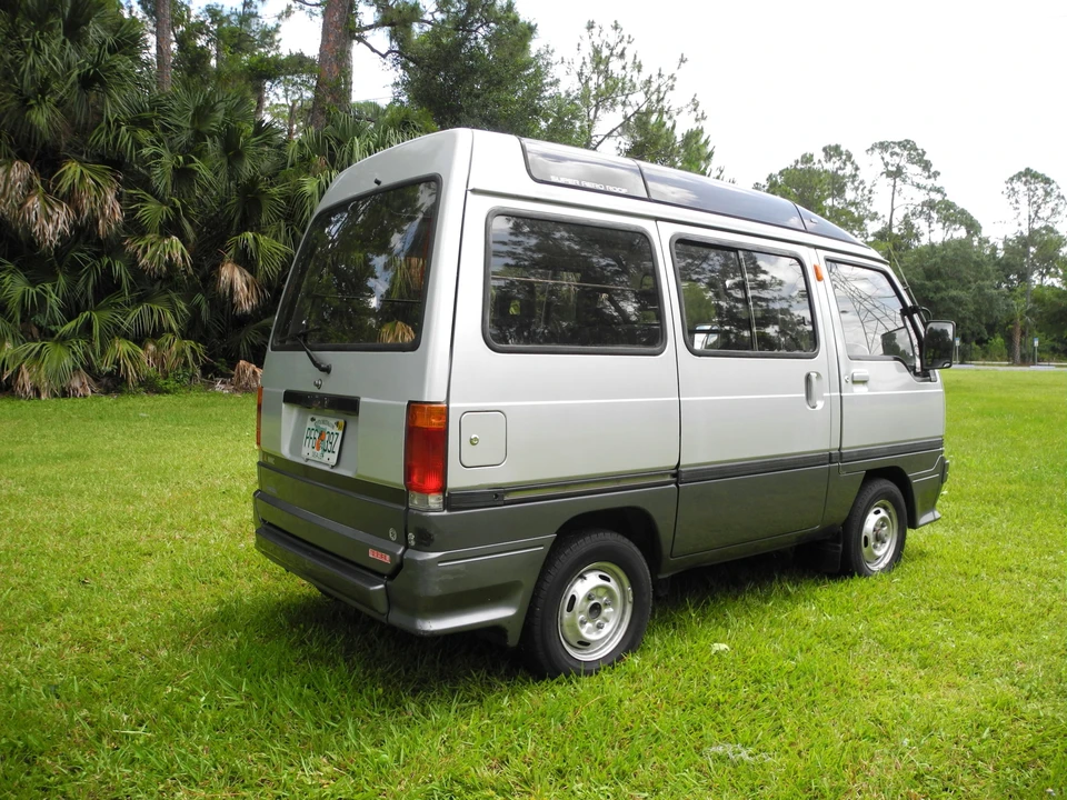 1990 Mitsubishi Minicab 4th Gen - Image 2 of 31