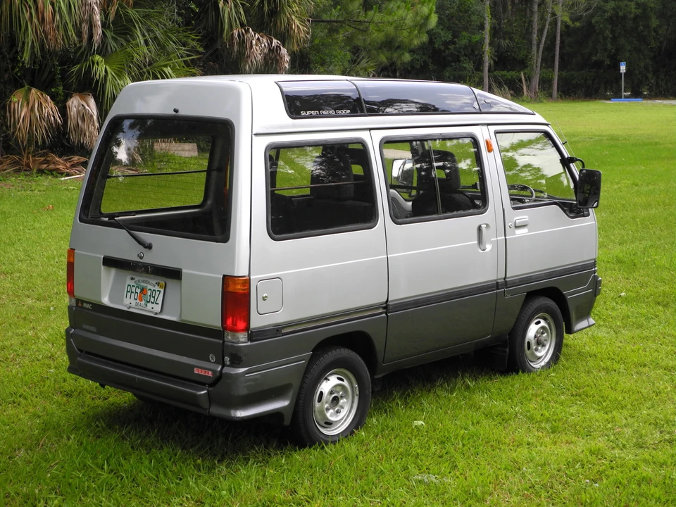 1990 Mitsubishi Minicab 4th Gen - Image 4 of 31