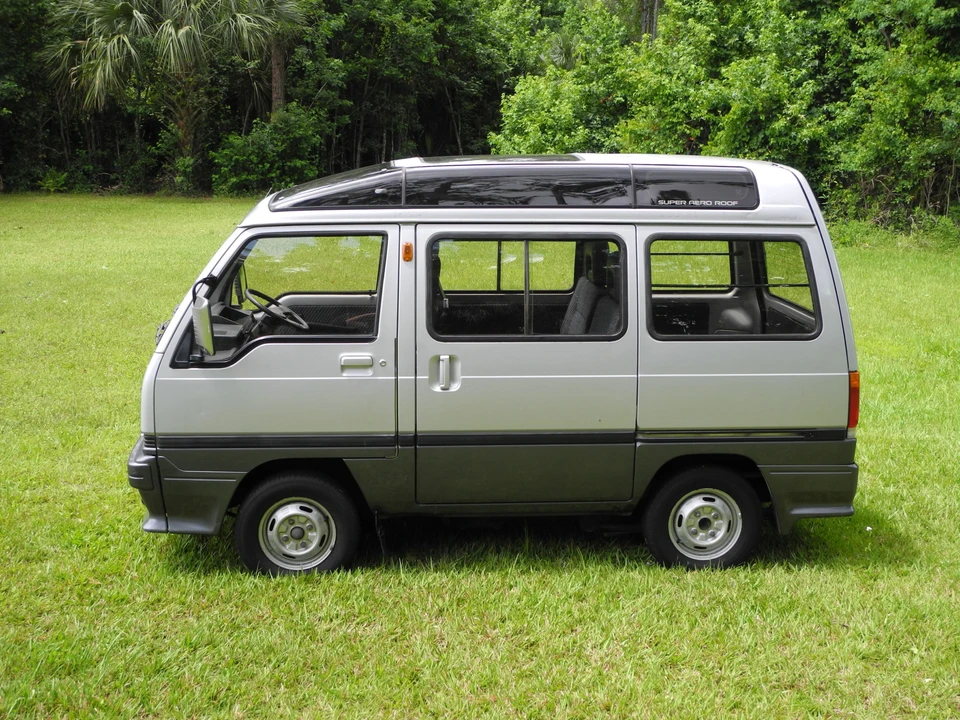 1990 Mitsubishi Minicab 4th Gen - Image 11 of 31