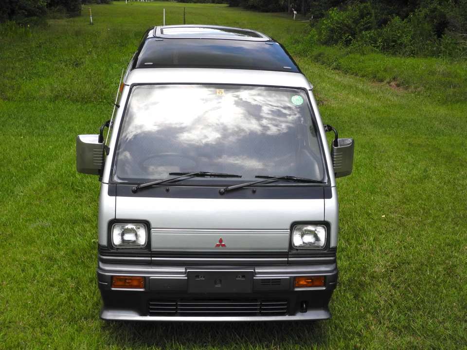1990 Mitsubishi Minicab 4th Gen - Image 8 of 31