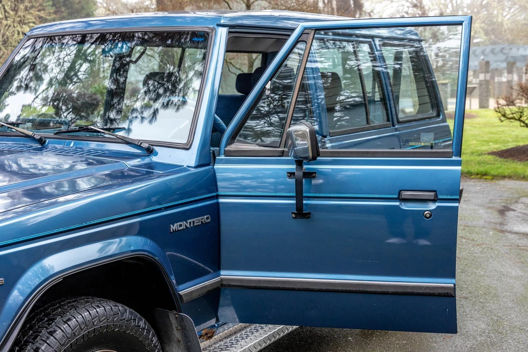 1990 Mitsubishi Pajero/Montero 1st Gen - Image 29 of 31