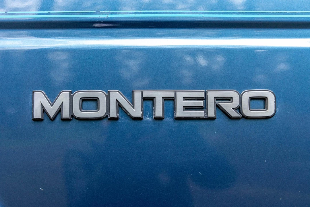 1990 Mitsubishi Pajero/Montero 1st Gen - Image 25 of 31
