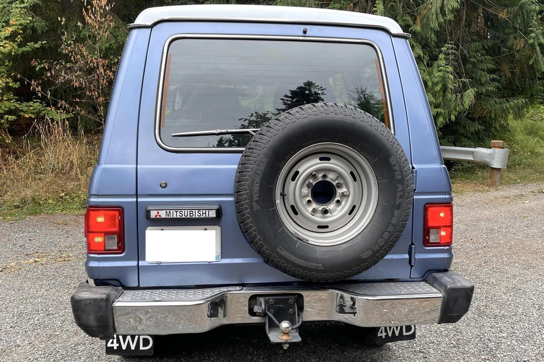 1990 Mitsubishi Pajero/Montero 1st Gen - Image 5 of 6