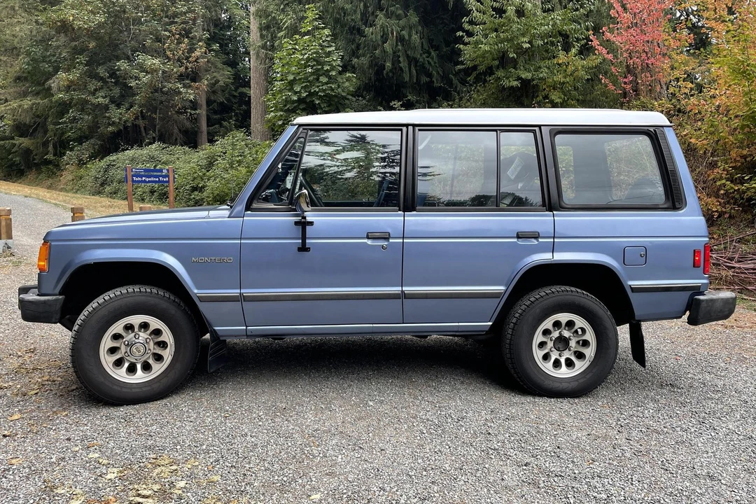 1990 Mitsubishi Pajero/Montero 1st Gen - Image 3 of 6