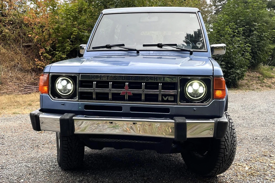 1990 Mitsubishi Pajero/Montero 1st Gen - Image 2 of 6