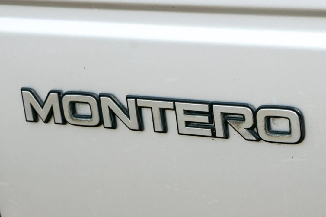 1990 Mitsubishi Pajero/Montero 1st Gen - Image 27 of 31