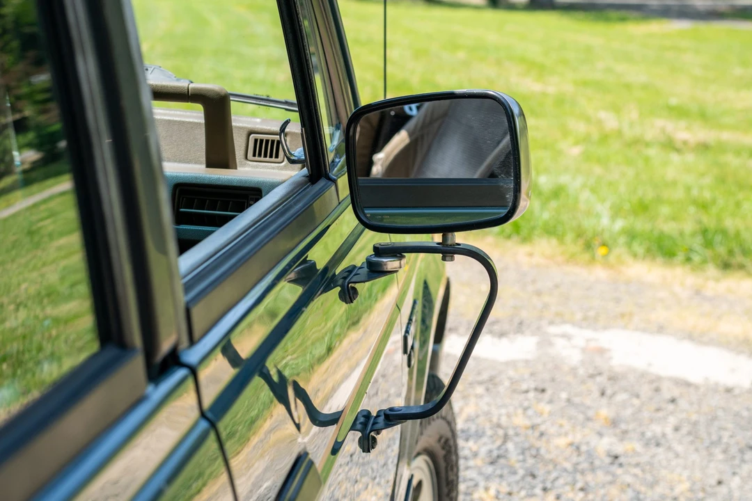 1990 Mitsubishi Pajero/Montero 1st Gen - Image 26 of 31