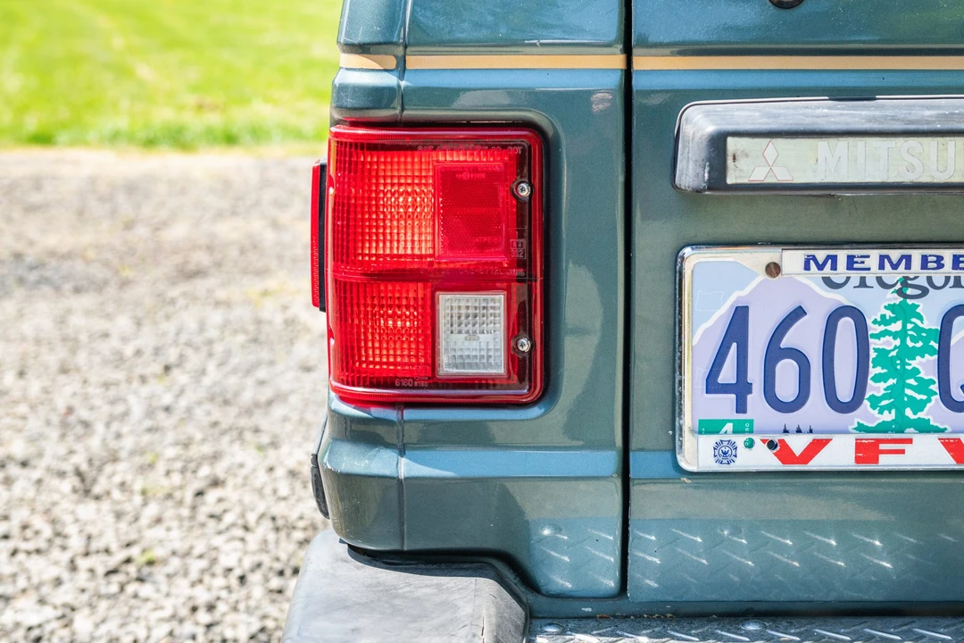1990 Mitsubishi Pajero/Montero 1st Gen - Image 16 of 31