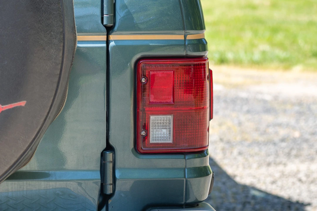 1990 Mitsubishi Pajero/Montero 1st Gen - Image 15 of 31