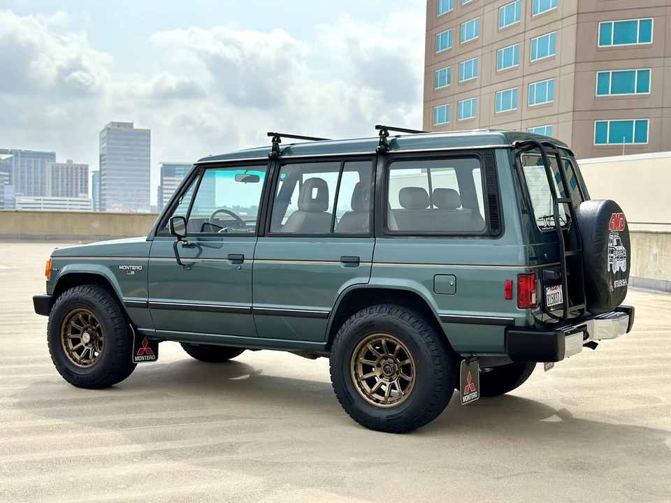 1990 Mitsubishi Pajero/Montero 1st Gen - Image 7 of 31
