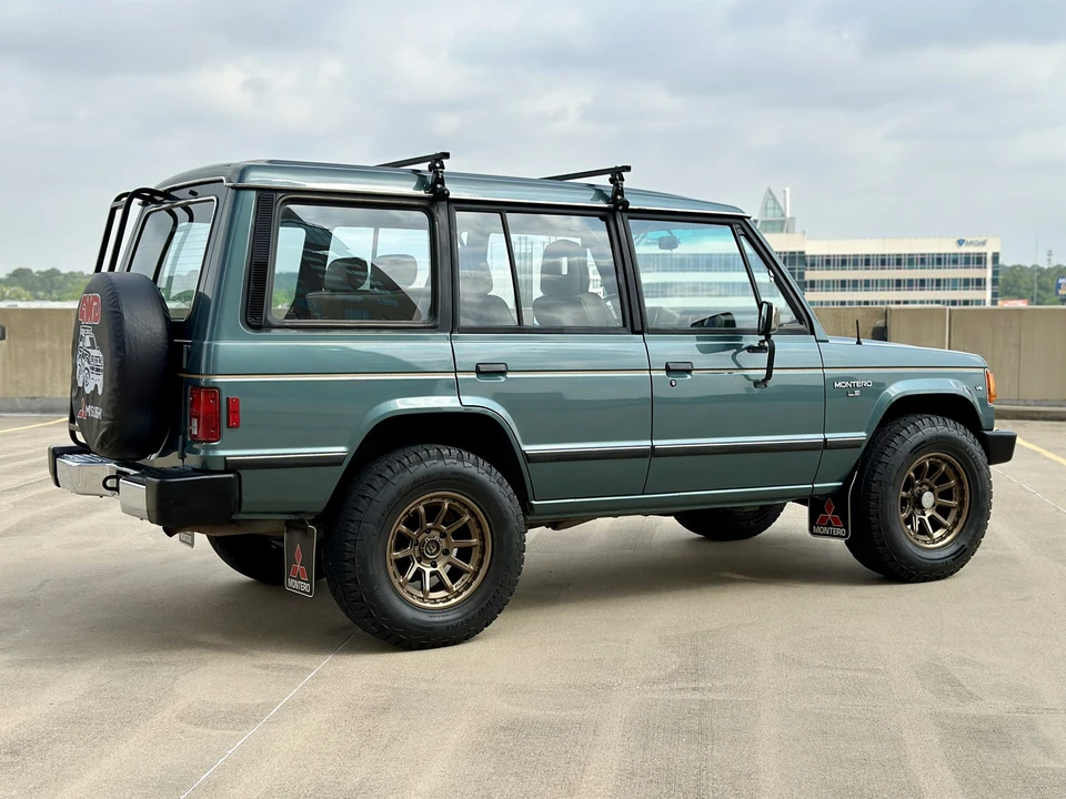 1990 Mitsubishi Pajero/Montero 1st Gen - Image 14 of 31