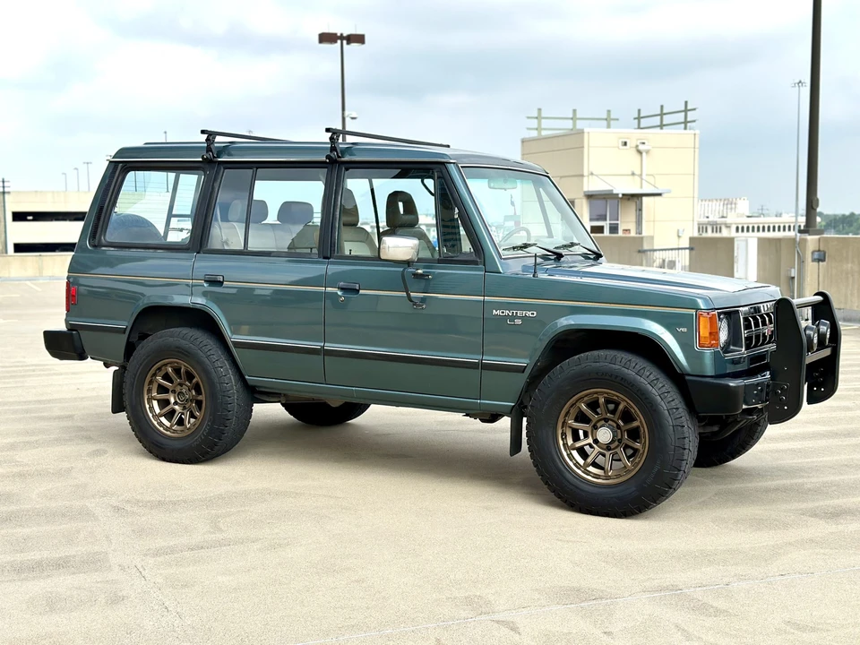 1990 Mitsubishi Pajero/Montero 1st Gen - Image 16 of 31