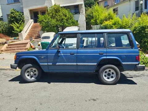 1990 Mitsubishi Montero