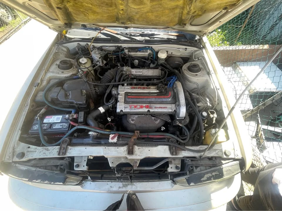 1990 Mitsubishi Galant 6th Gen - Image 2 of 4