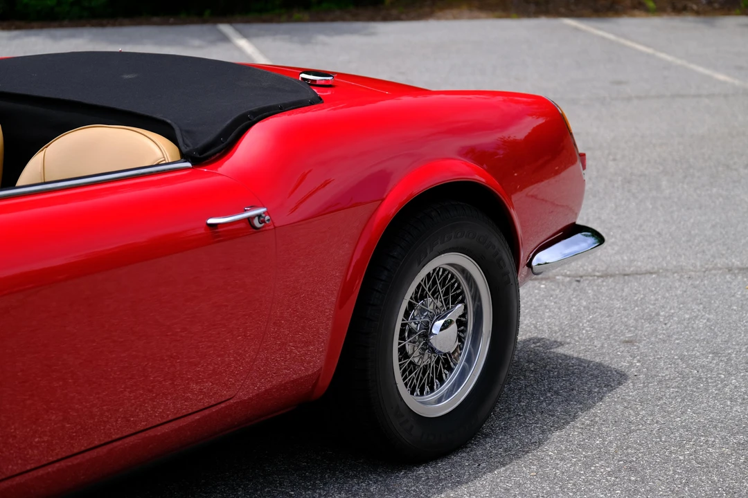 1990 Modena - Image 23 of 31