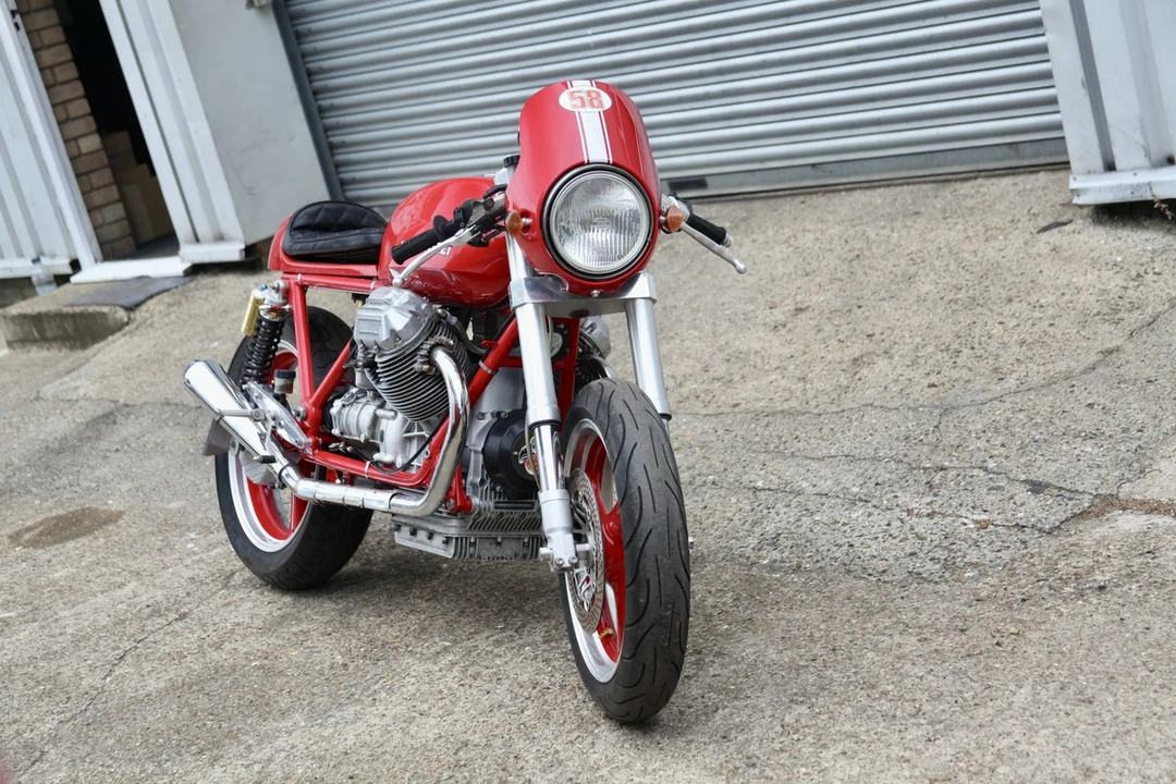 1990 Moto Guzzi Le Mans - Image 9 of 30