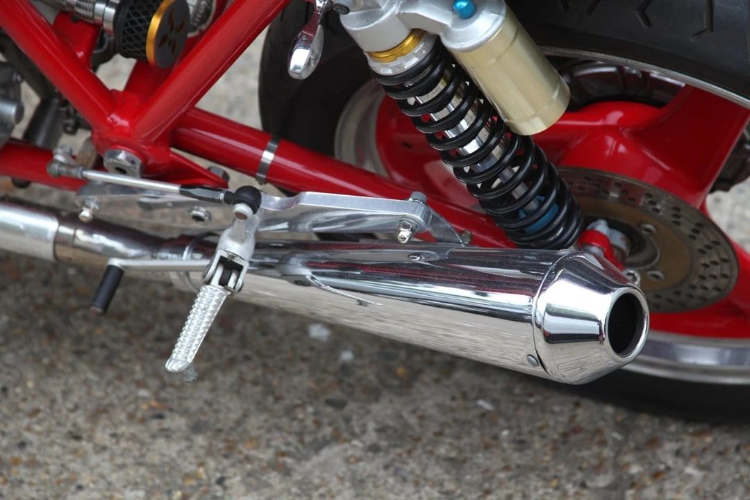 1990 Moto Guzzi Le Mans - Image 29 of 30